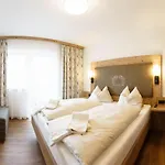 Aparthotel Stoagas Waidblick